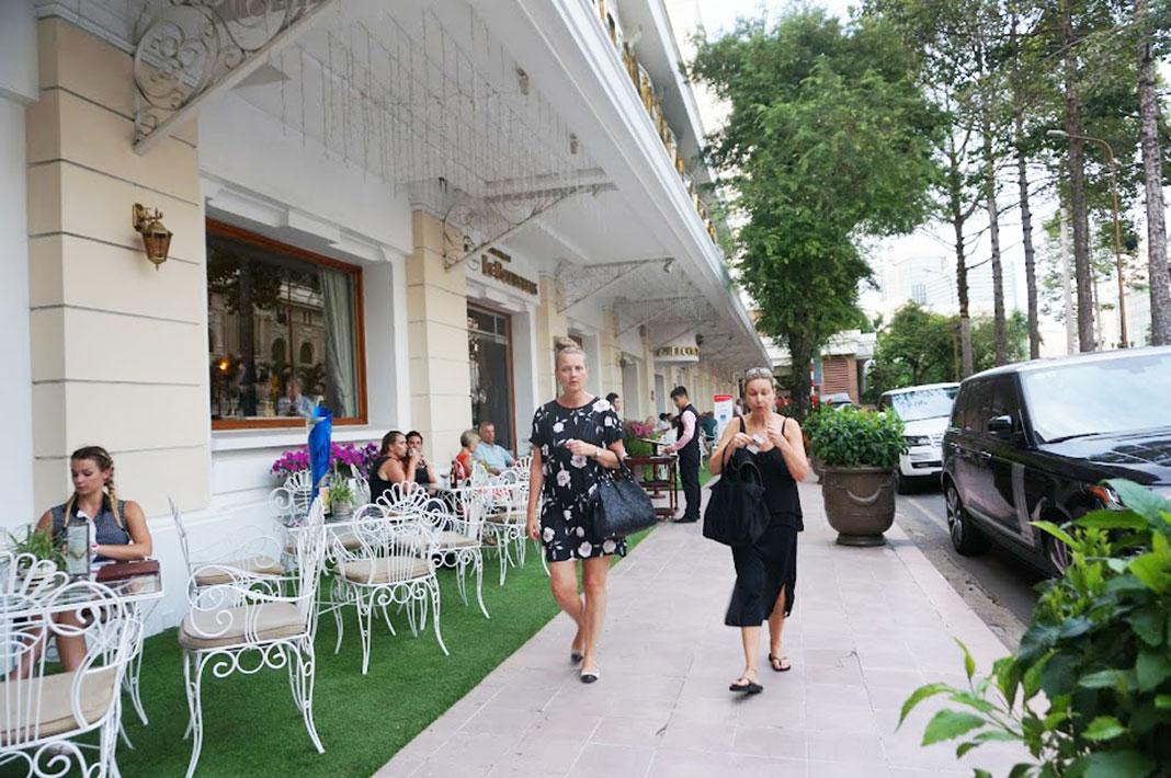 HCMC, Binh Dinh allowed to welcome back foreign tourists