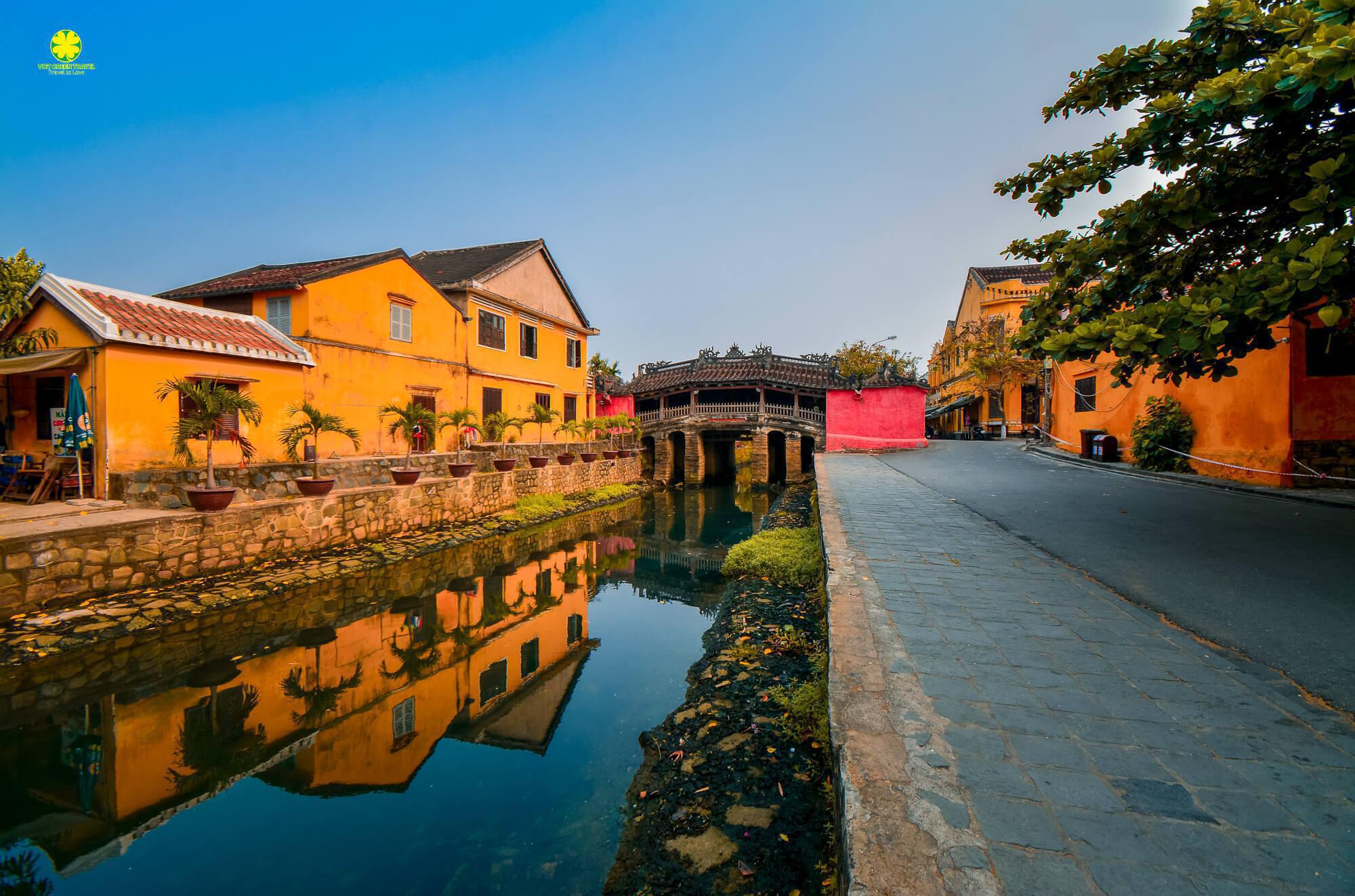 Hoi An - The ideal place for lovers of romance.