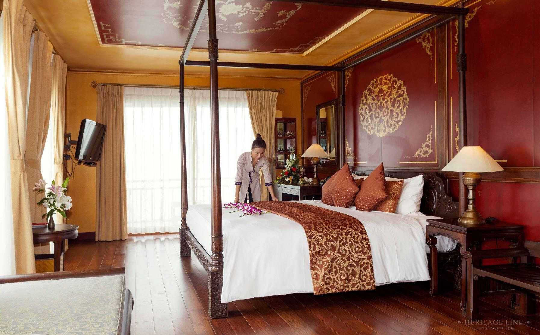 Explore the Untouched Areas of Halong Bay 3 days