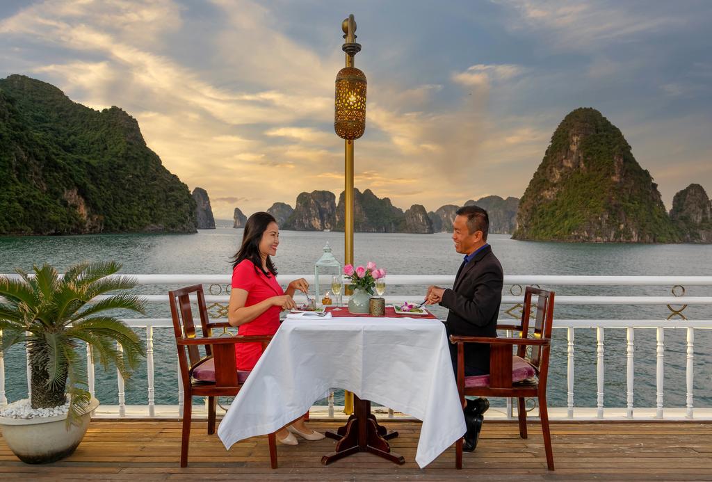 Explore the Untouched Areas of Halong Bay 3 days