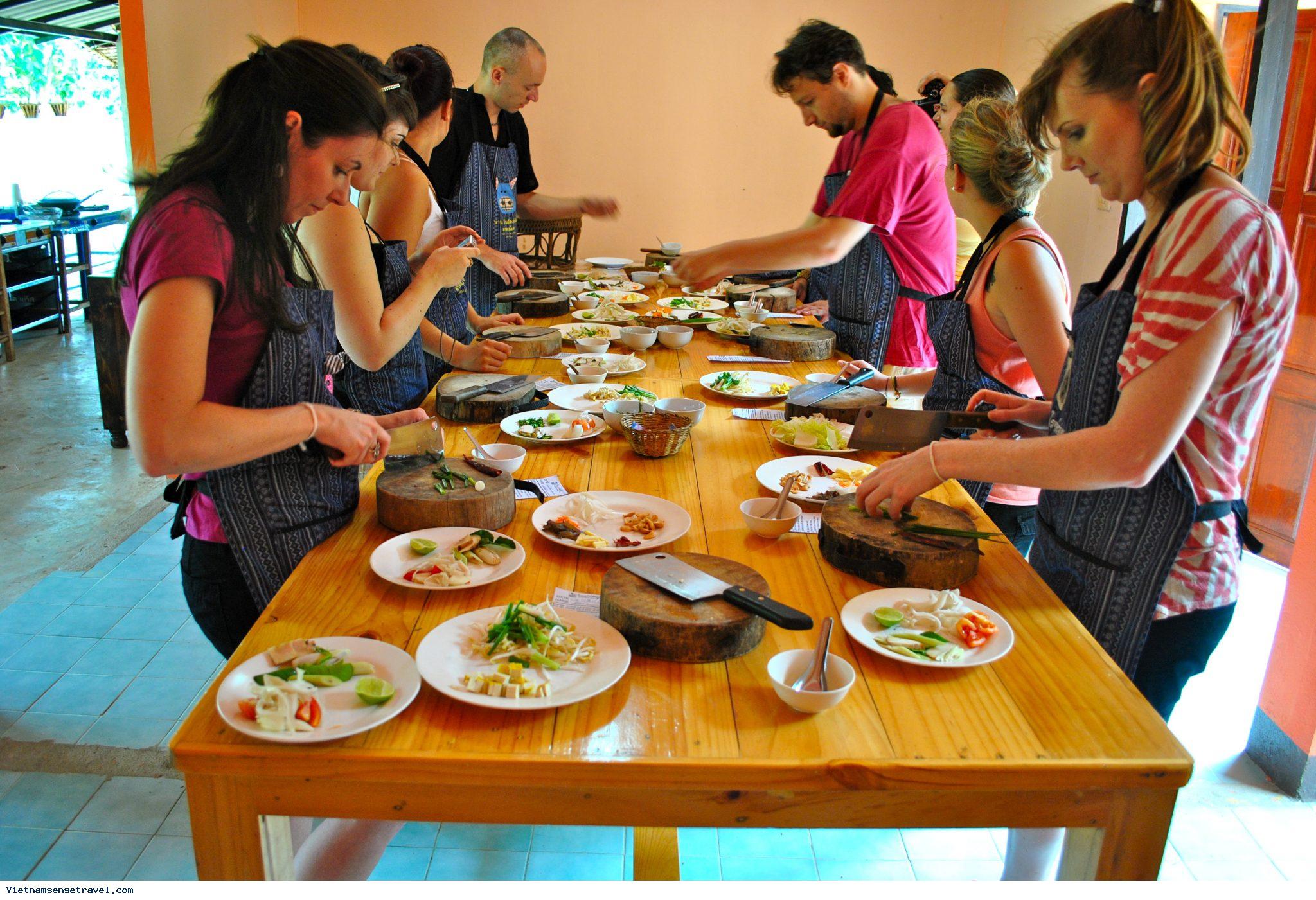 Saigon Cooking Class 1 days | Viet Green Travel