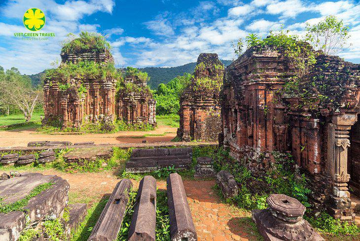 A GLIMPSE OF SOUTHERN VIETNAM 4 DAYS