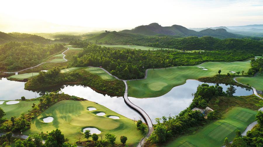 Hanoi &  Danang Luxury Golf Tour Package 8 Days