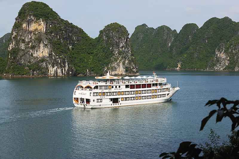 Starlight Cruise 2 days - Halong Luxury Tour