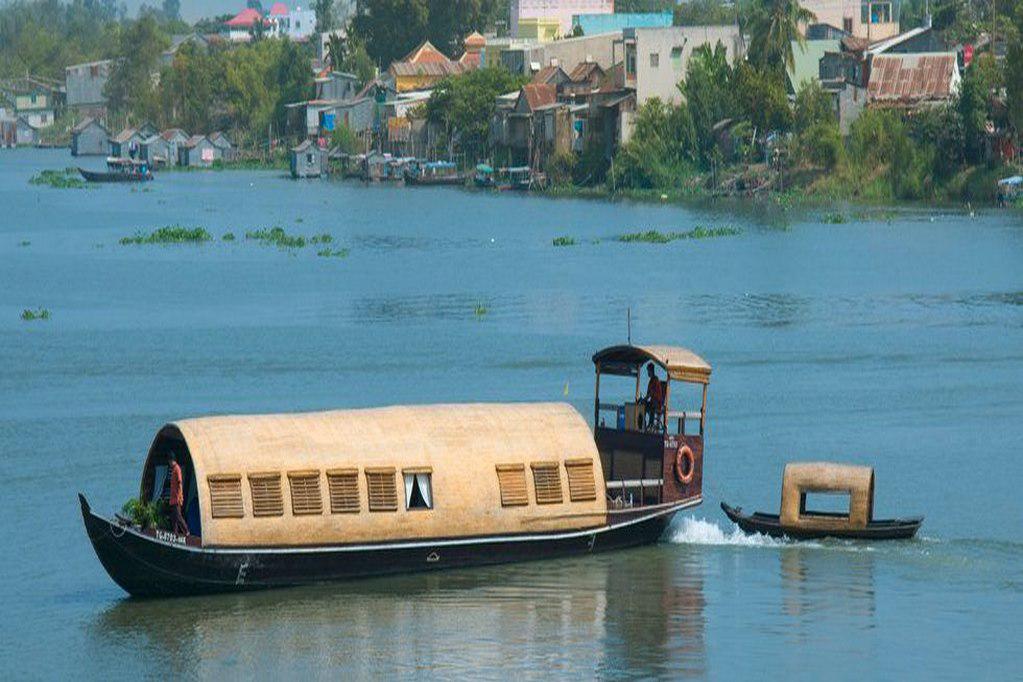 Song Xanh Sampan 2-day tour: Saigon- Mekong- Saigon