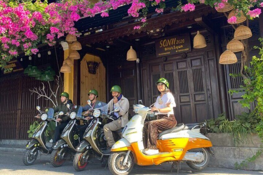 Vietnam Tour, Viet Green Travel, Vietnam Cultural Tours, Vietnam Motorcycle Tour, Hoi An Tour, Half Day Tour, Hoi An Vespa Tour Half Day
