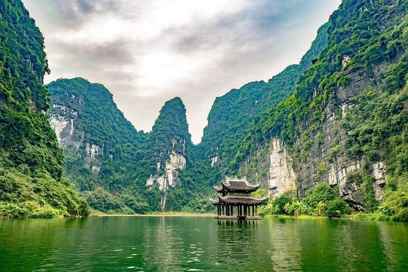 Vietnam Tour, Viet Green Travel, Vietnam Honeymoon Tours, Honeymoon Package Tour, Honeymoon Tour, Vietnam Memorable Honeymoon Trip 8 Days